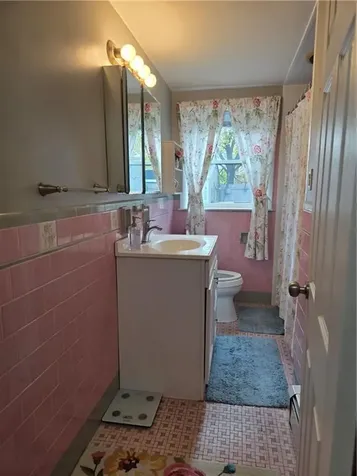 52 Inez Avenue Warwick RI 02886