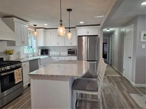 52 Inez Avenue Warwick RI 02886