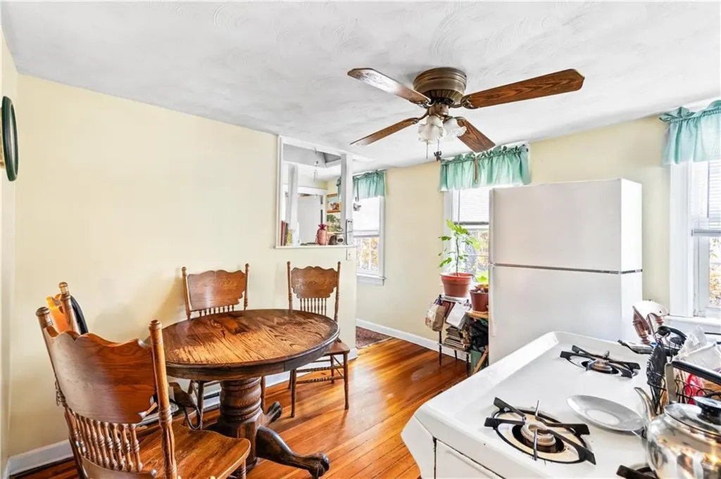 27 Bond Street Providence RI 02903