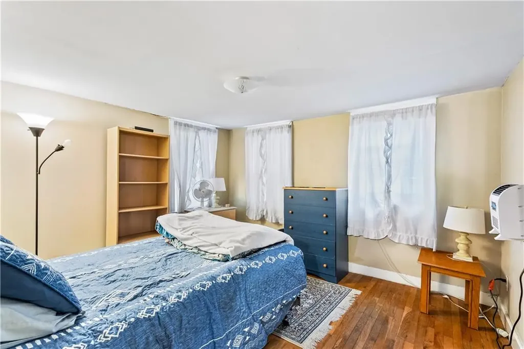 27 Bond Street Providence RI 02903