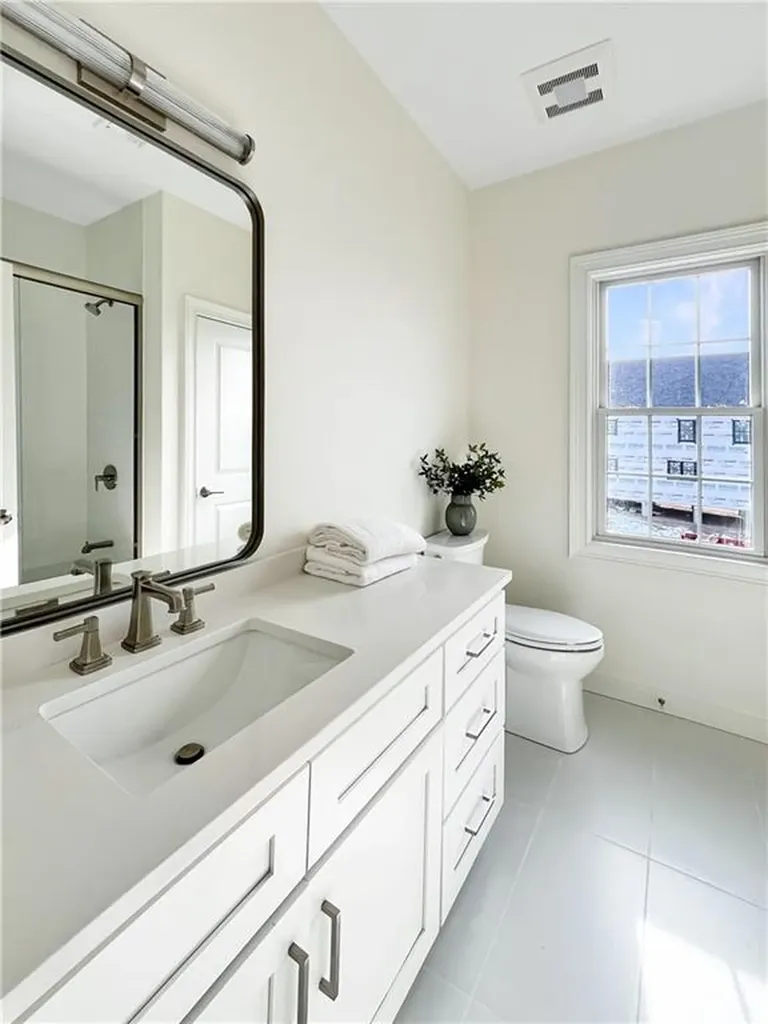 114 East Point Drive East Providence RI 02916