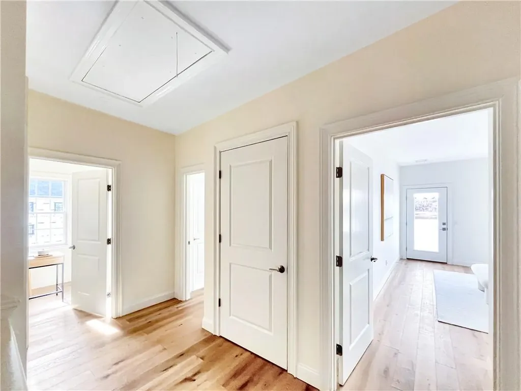 114 East Point Drive East Providence RI 02916