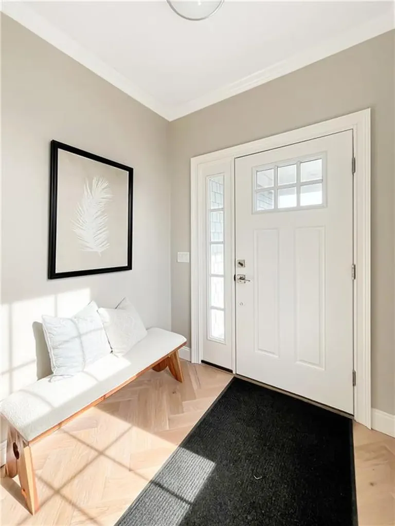 114 East Point Drive East Providence RI 02916