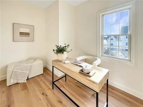 114 East Point Drive East Providence RI 02916