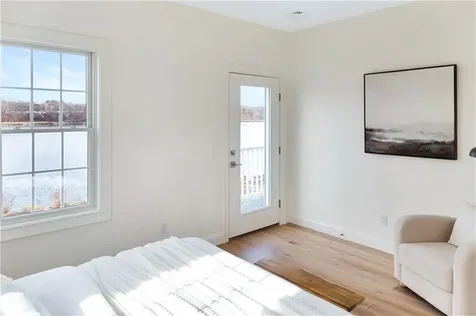 114 East Point Drive East Providence RI 02916