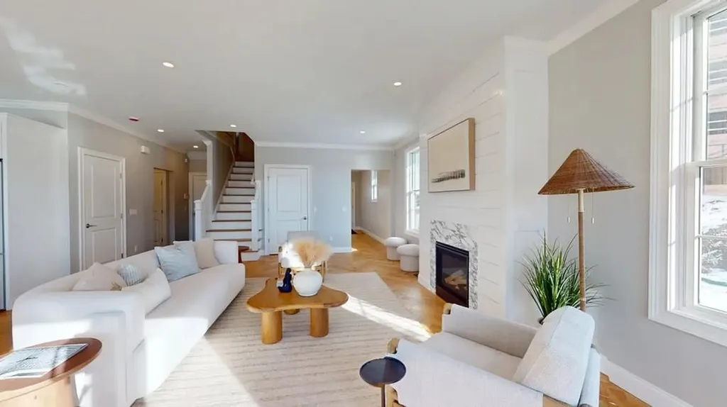 132 East Point Drive East Providence RI 02916