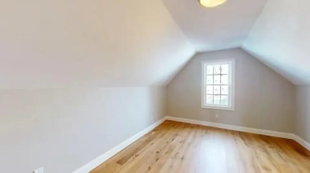 132 East Point Drive East Providence RI 02916