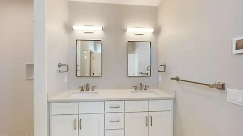 132 East Point Drive East Providence RI 02916