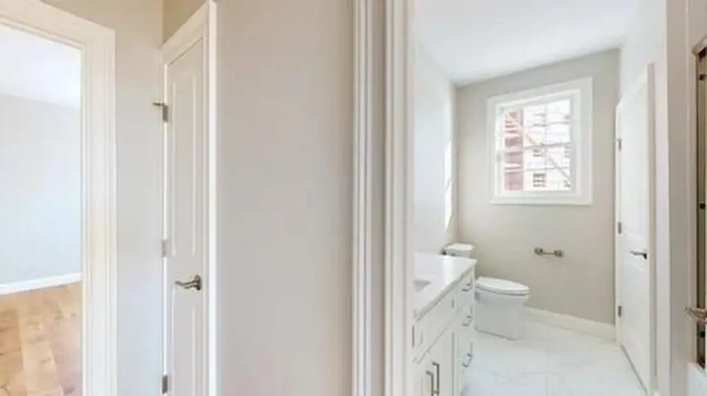 132 East Point Drive East Providence RI 02916