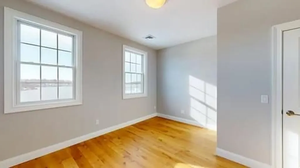 132 East Point Drive East Providence RI 02916