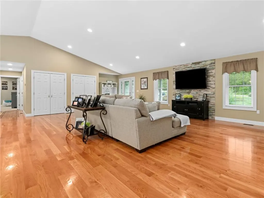 505 Log Road Burrillville RI 02830