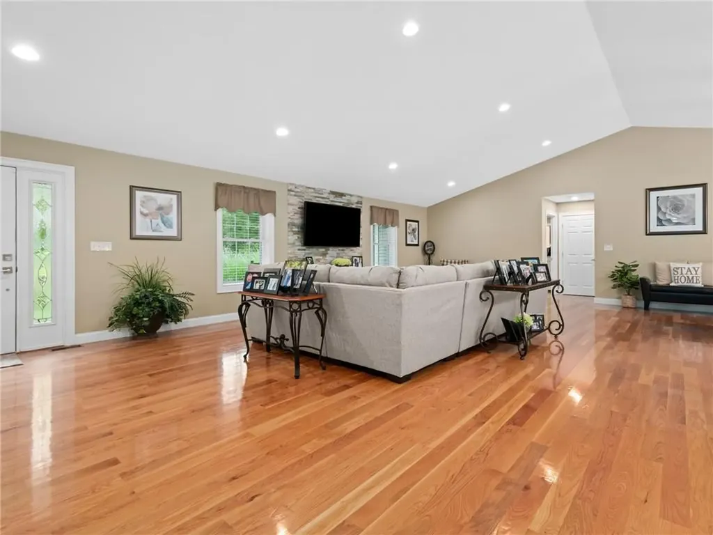 505 Log Road Burrillville RI 02830