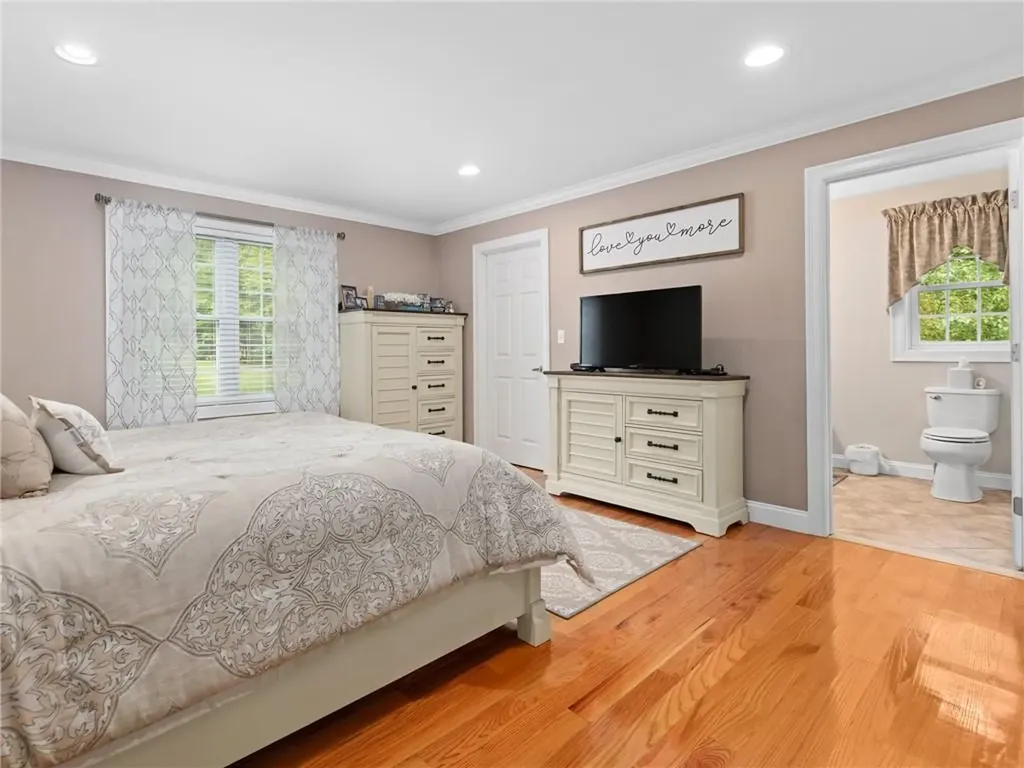 505 Log Road Burrillville RI 02830