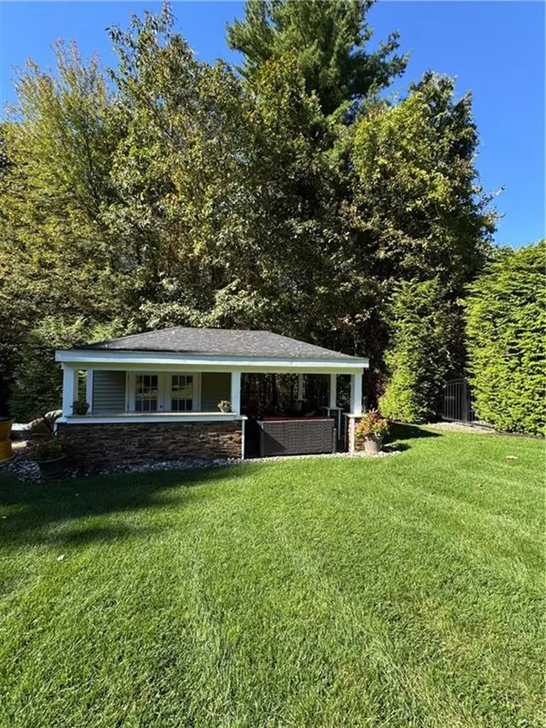 505 Log Road Burrillville RI 02830