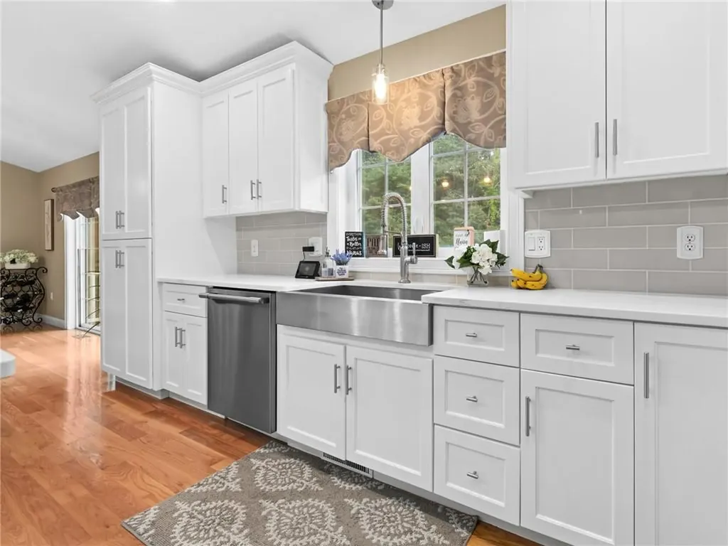 505 Log Road Burrillville RI 02830