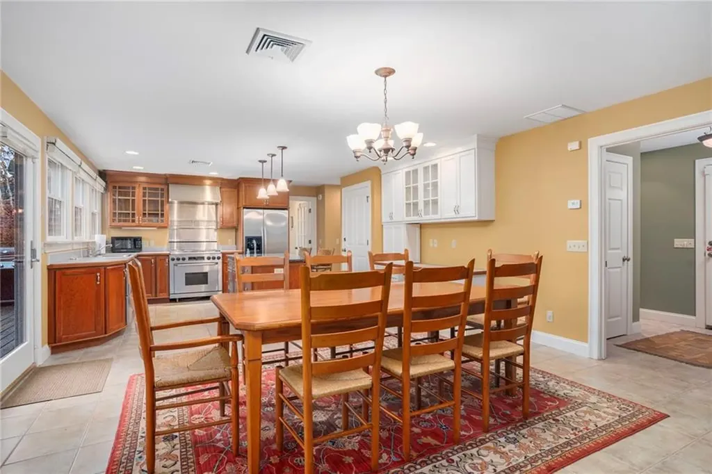 14 Betty Hill Road Narragansett RI 02882