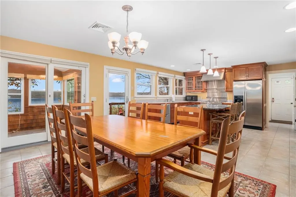 14 Betty Hill Road Narragansett RI 02882