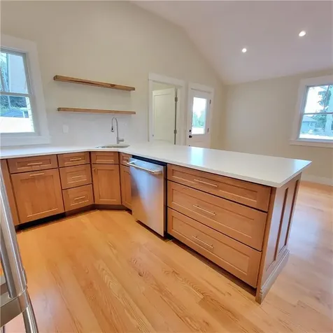 33 Sakonnet Drive Portsmouth RI 02871