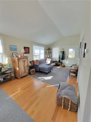 33 Sakonnet Drive Portsmouth RI 02871