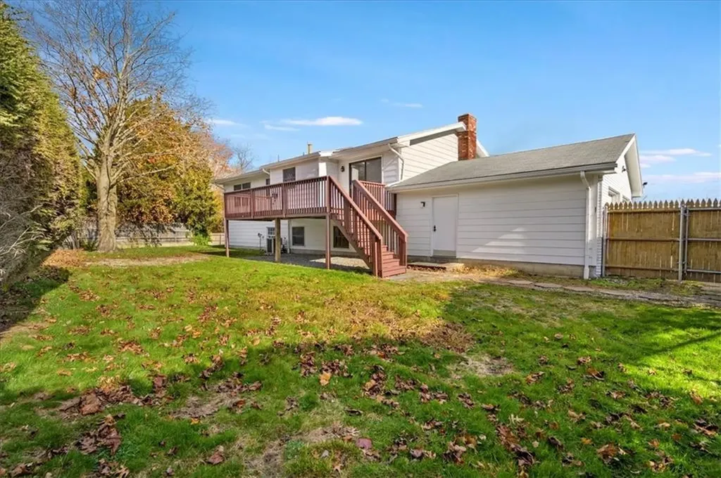 10 Sheffield Road Cranston RI 02920