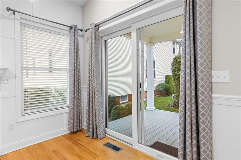 5 W Glen Lane West Warwick RI 02893