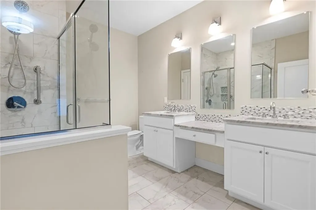 5 W Glen Lane West Warwick RI 02893