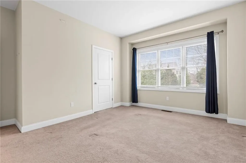 5 W Glen Lane West Warwick RI 02893