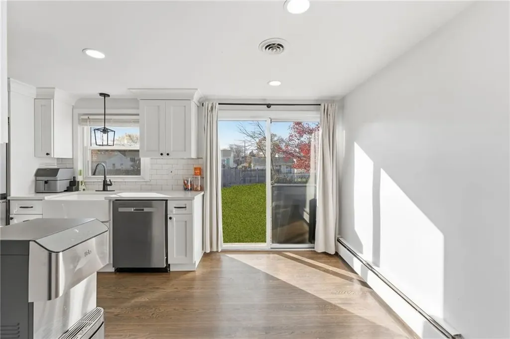 85 Union Avenue Warwick RI 02889