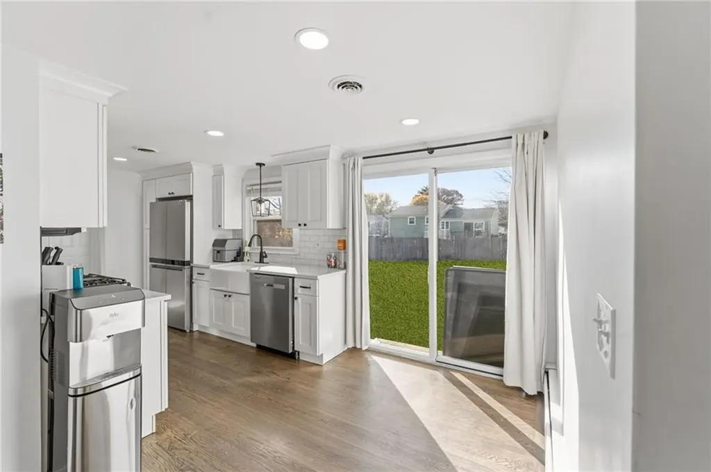 85 Union Avenue Warwick RI 02889