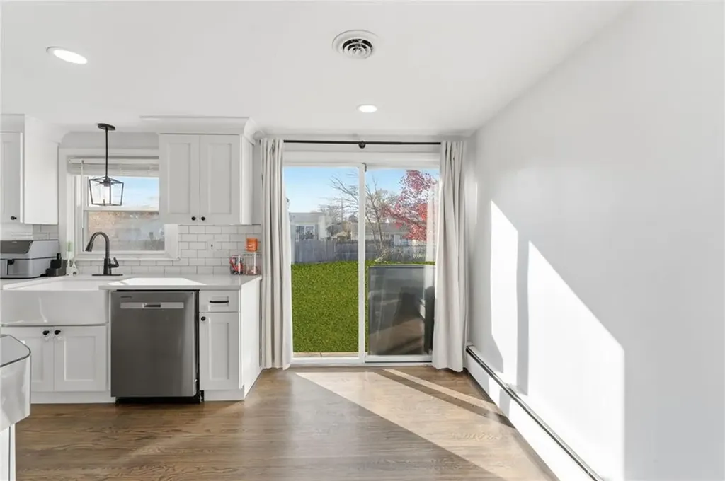 85 Union Avenue Warwick RI 02889