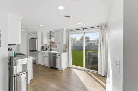 85 Union Avenue Warwick RI 02889