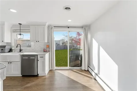 85 Union Avenue Warwick RI 02889