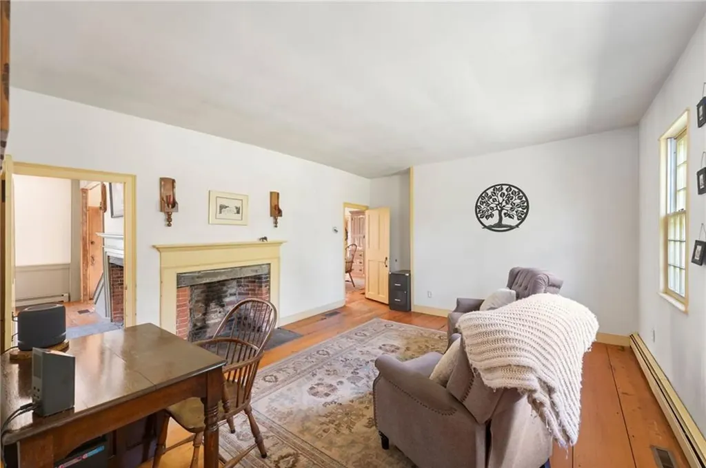 16 Burgess Road Foster RI 02825