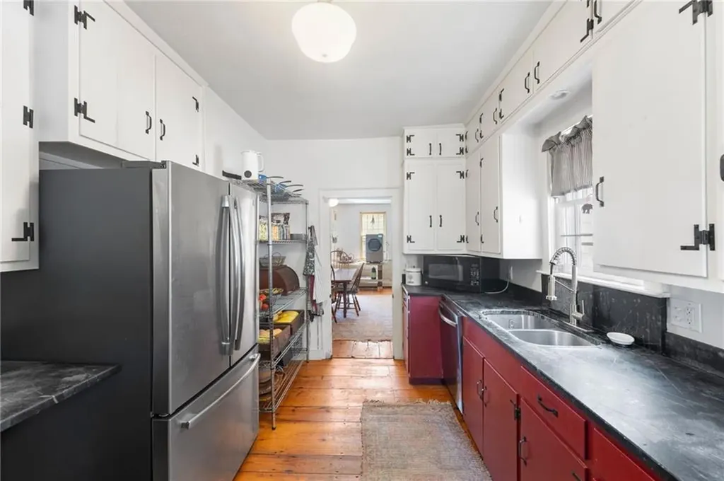 16 Burgess Road Foster RI 02825