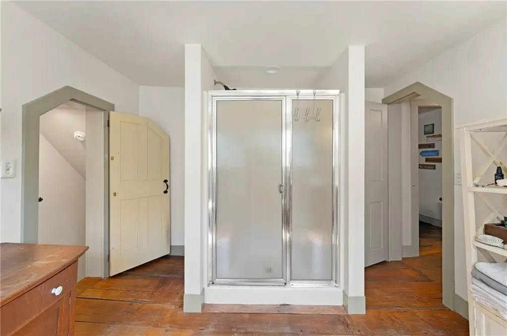 16 Burgess Road Foster RI 02825