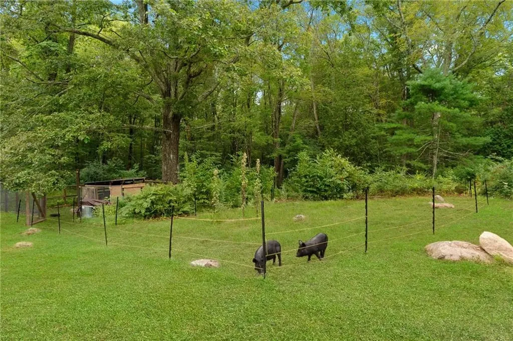 16 Burgess Road Foster RI 02825