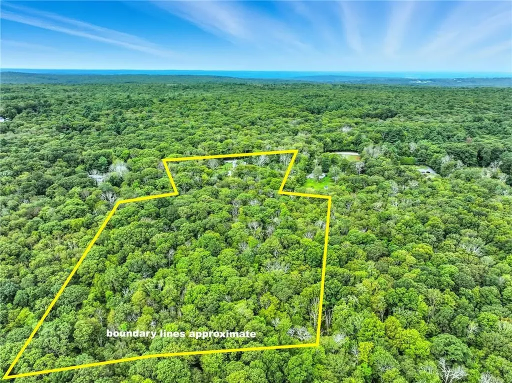 16 Burgess Road Foster RI 02825