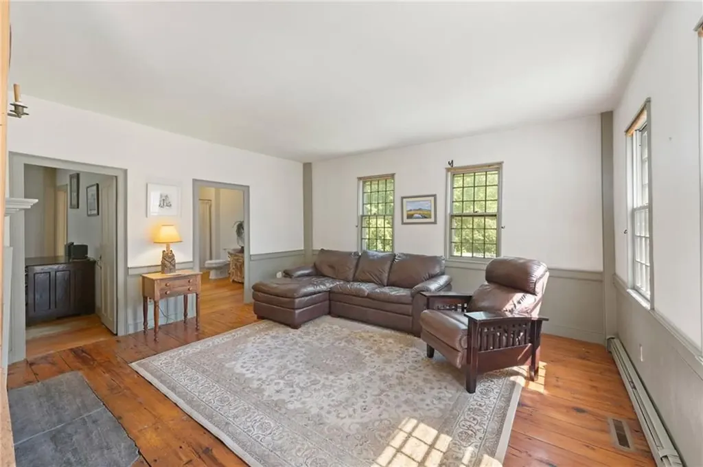 16 Burgess Road Foster RI 02825