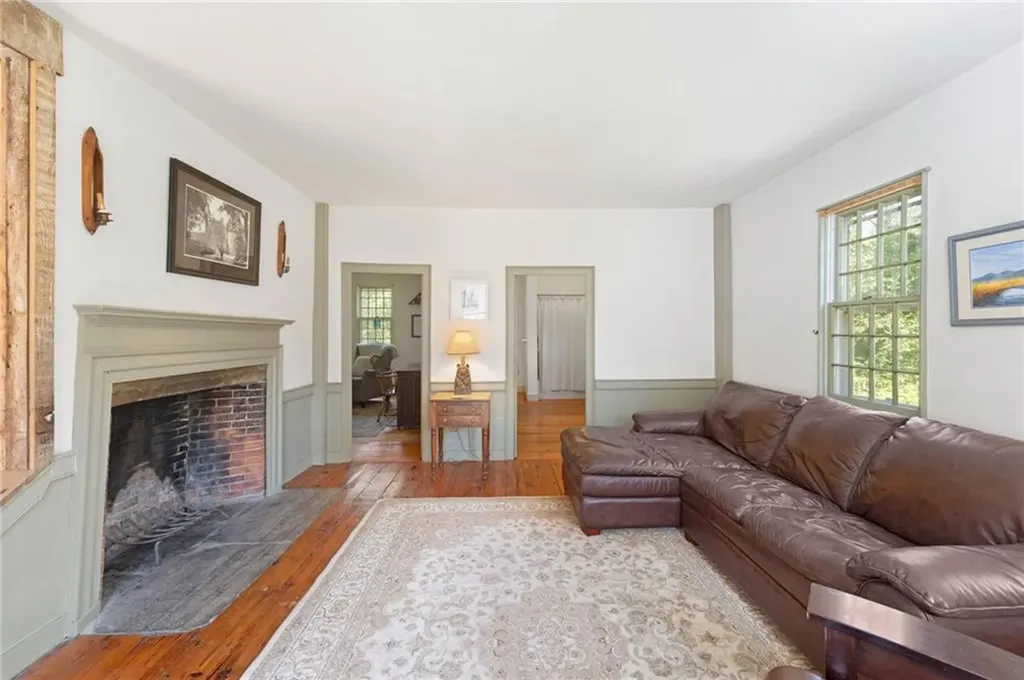 16 Burgess Road Foster RI 02825