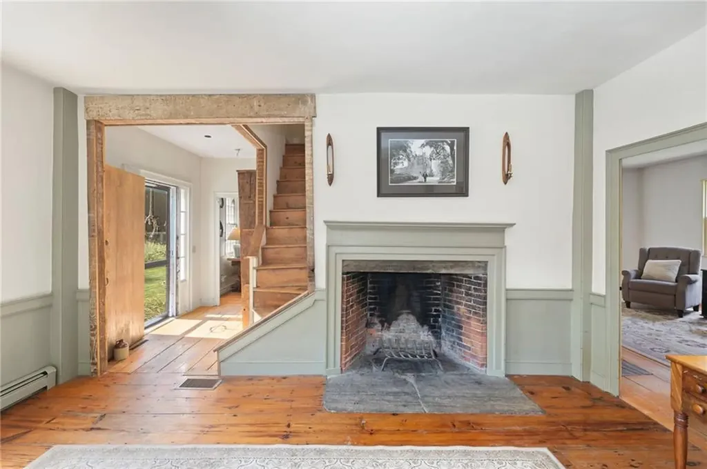 16 Burgess Road Foster RI 02825