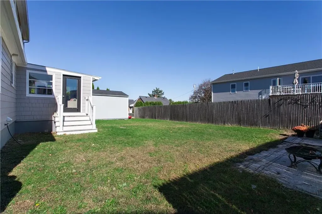 8 Summit Avenue Johnston RI 02919