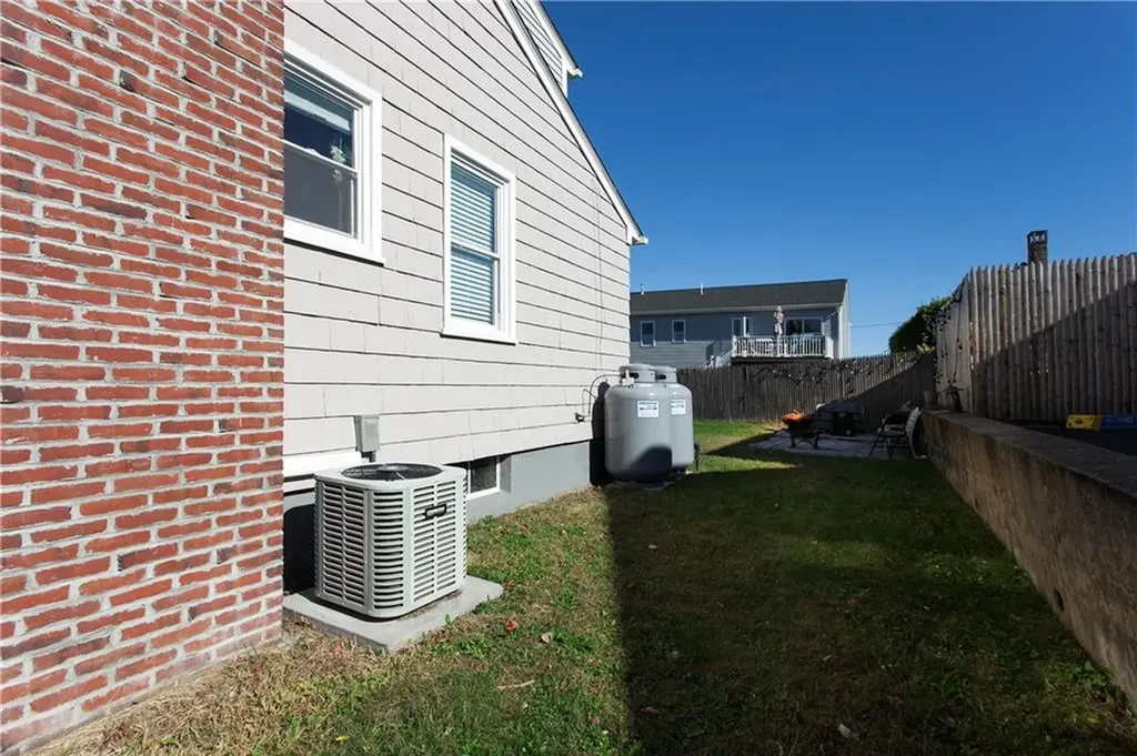 8 Summit Avenue Johnston RI 02919