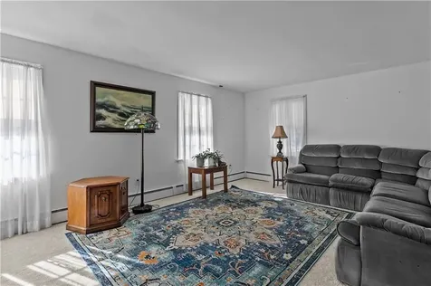 40 Aaron Avenue Bristol RI 02809