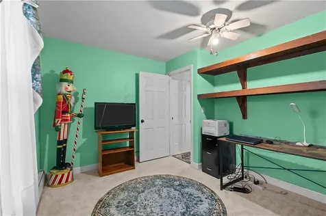 40 Aaron Avenue Bristol RI 02809