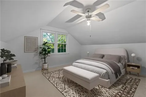 40 Aaron Avenue Bristol RI 02809