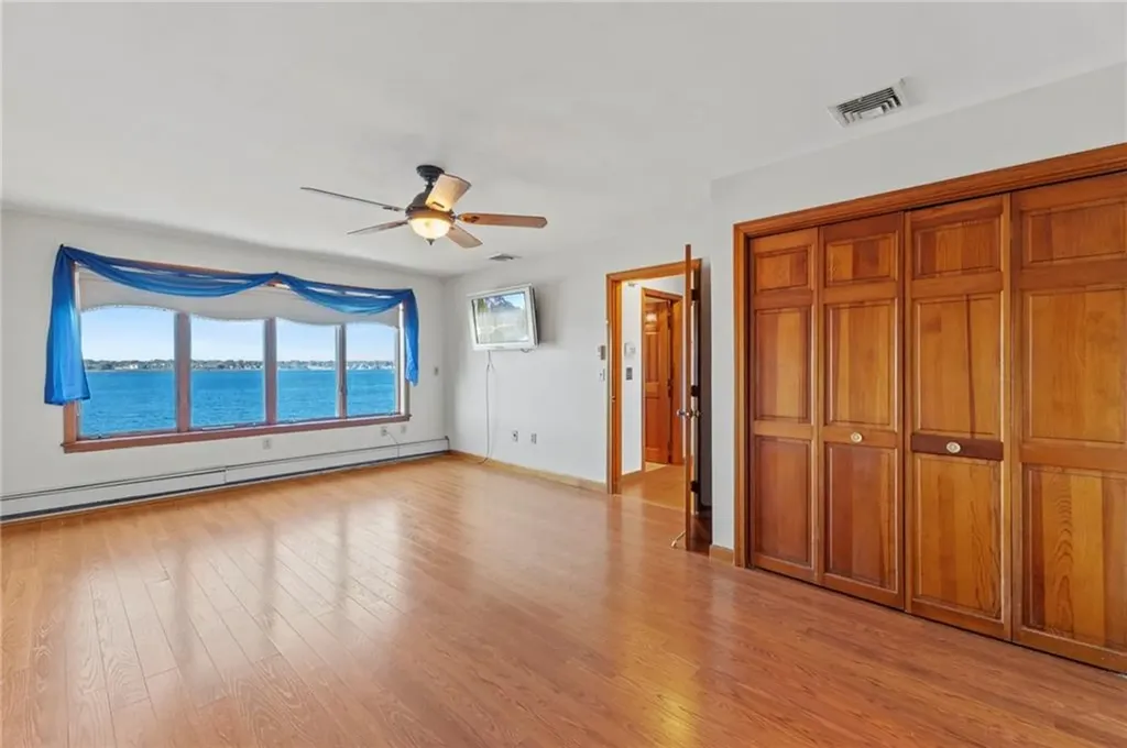 3 White Avenue East Providence RI 02915