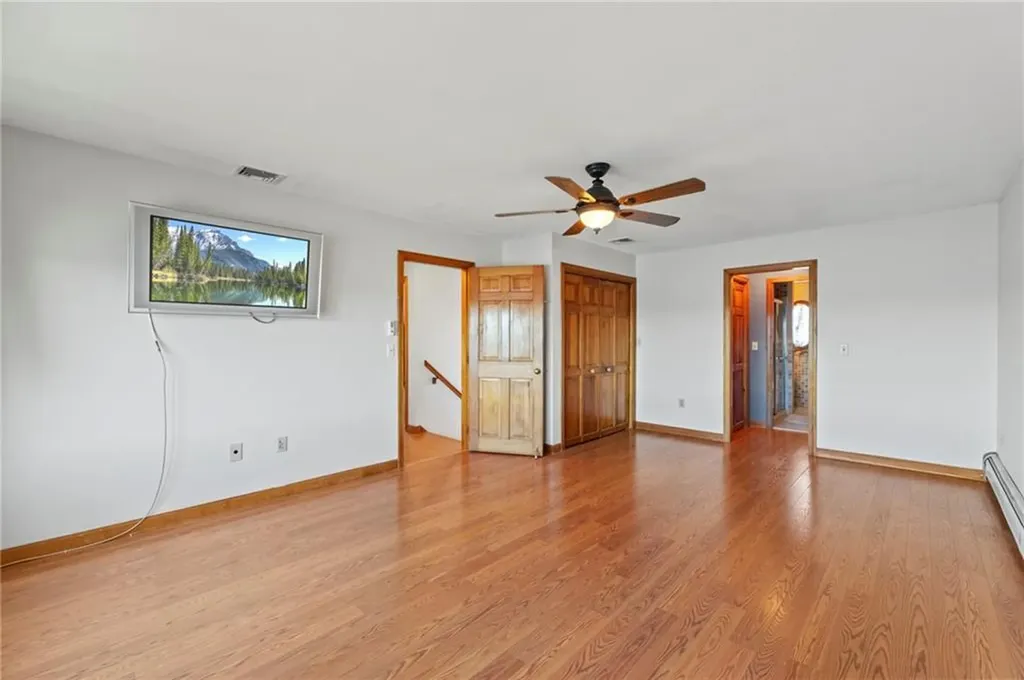 3 White Avenue East Providence RI 02915