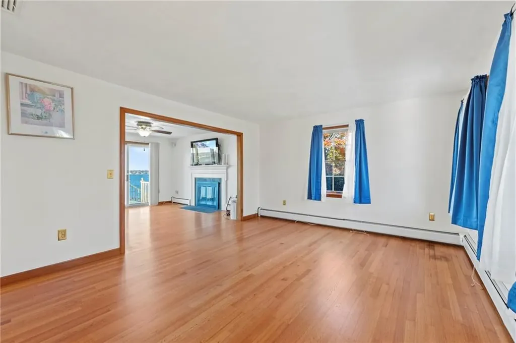 3 White Avenue East Providence RI 02915