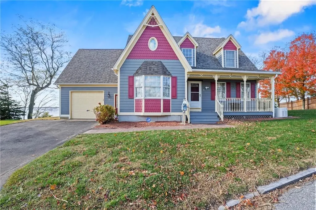 3 White Avenue East Providence RI 02915