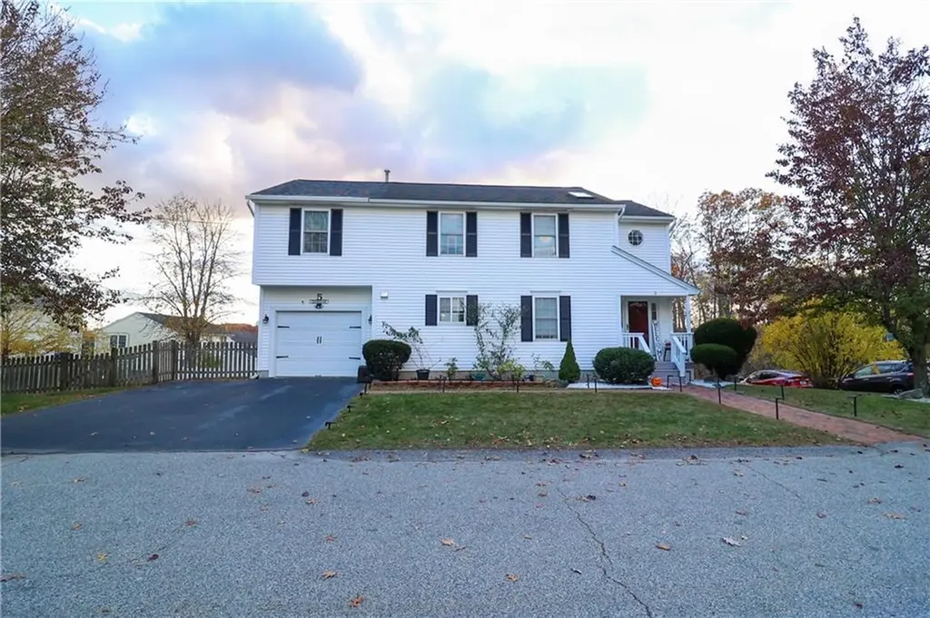 5 Edgewood Avenue Cumberland RI 02864